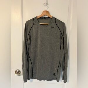 Nike dri fit long sleeve men’s small